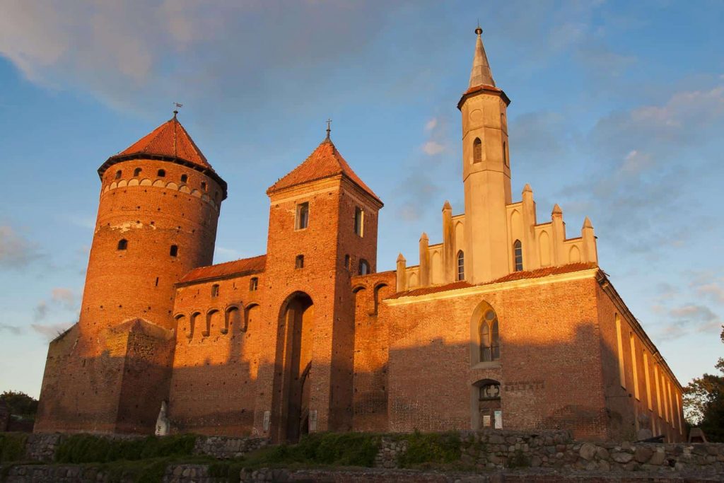 Wycieczki szkolne - Mazury: Grunwald, Olsztynek, Giżycko, Mikołajki, Gierłoż, Reszel