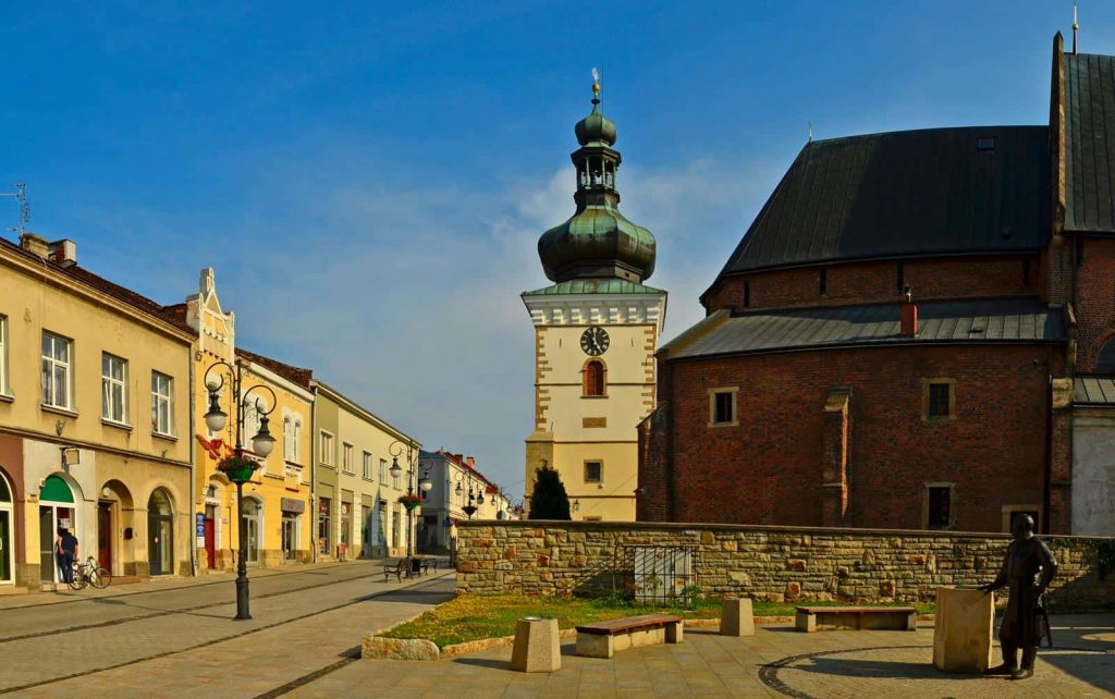 Zwiedzanie Krosna z przewodnikiem – Wycieczki szkolne w Bieszczady